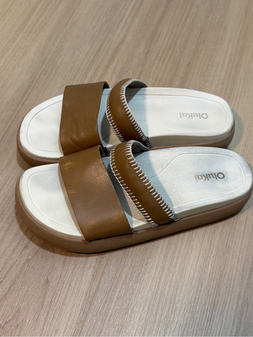 Olukai Pae Platform Slide Sandals—Size 8